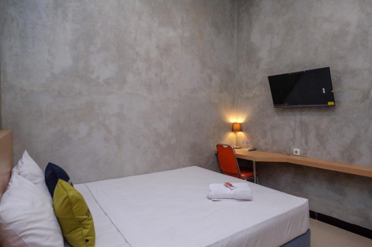Urbanview Hotel Syariah Artamara Tegal By Reddoorz المظهر الخارجي الصورة